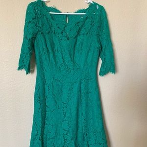 Eliza J green lace dress size 6